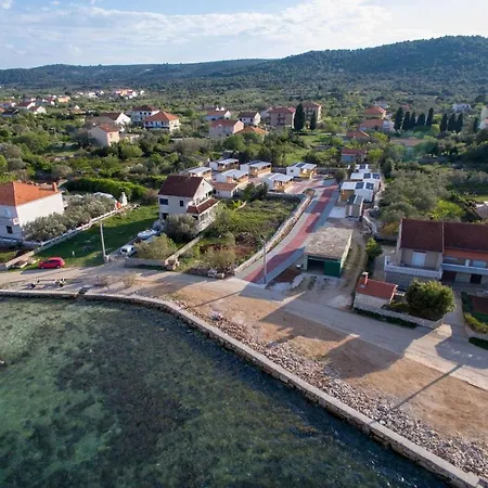 Sea Side Bungalows Дом отдыха Пашман
