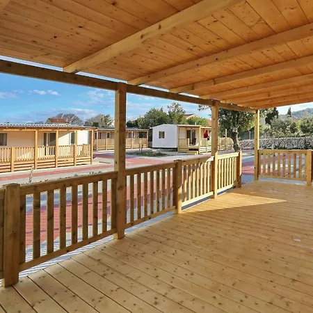 Дом отдыха Sea Side Bungalows